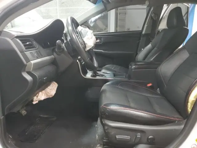 2016 TOYOTA CAMRY LE  