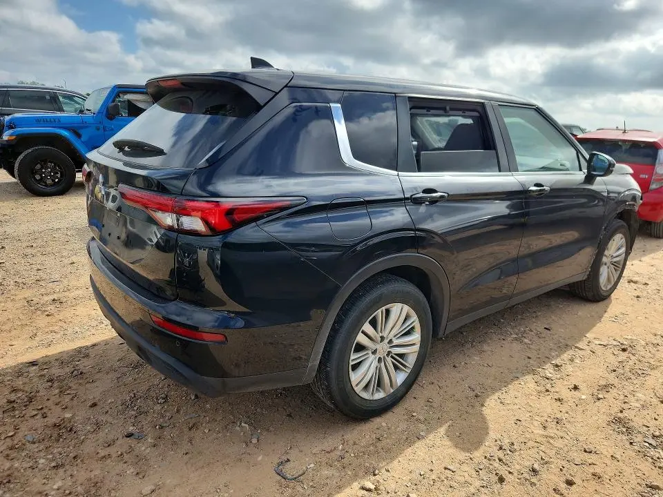2024 MITSUBISHI OUTLANDER ES  