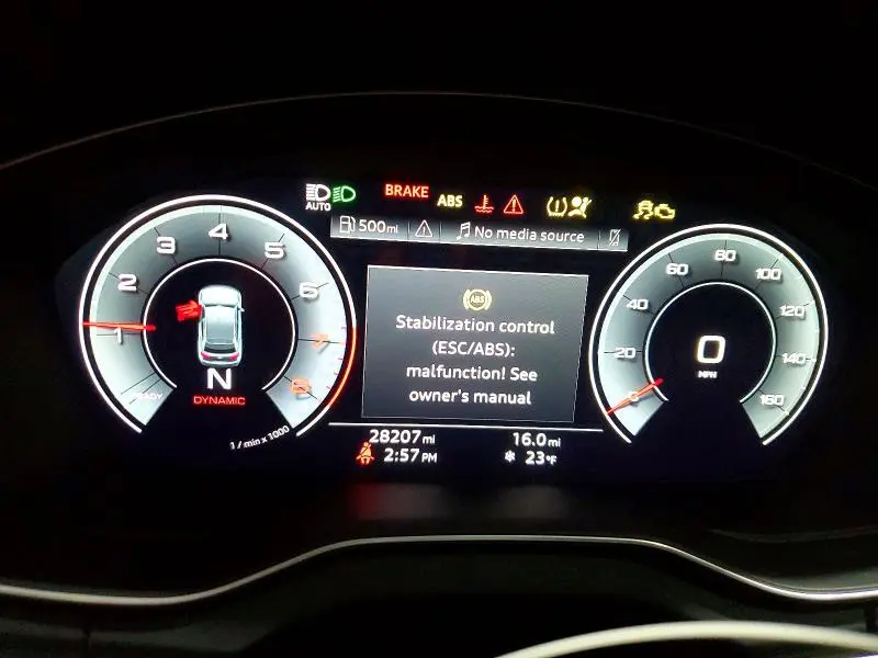 2025 AUDI Q5 PREMIUM 45  