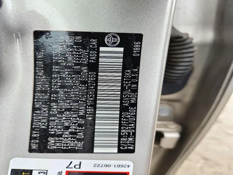 2017 TOYOTA CAMRY SE  