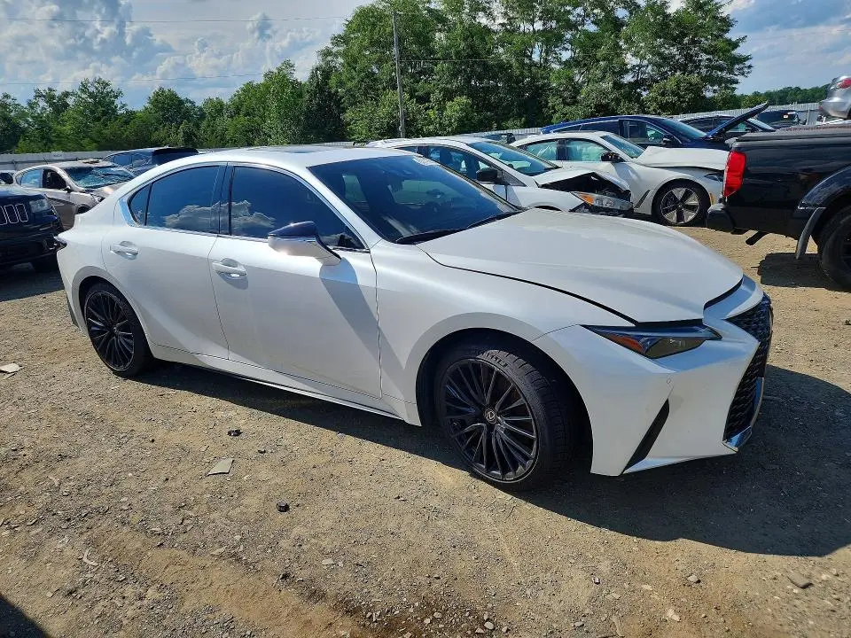 2023 LEXUS IS 300  