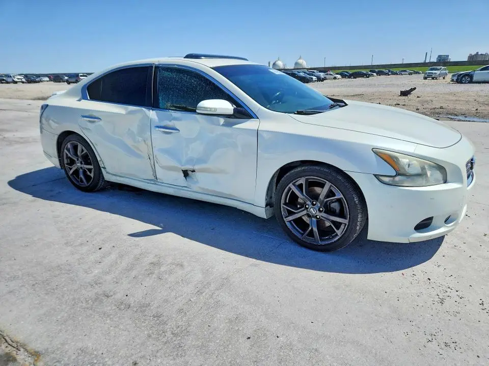 2014 NISSAN MAXIMA 3.5 SV  