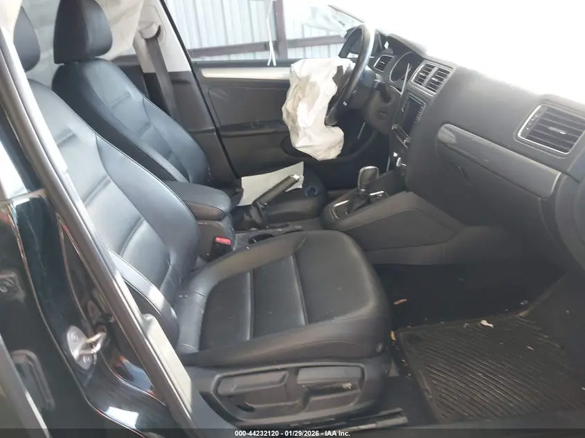 2017 VOLKSWAGEN JETTA 1.4T SE