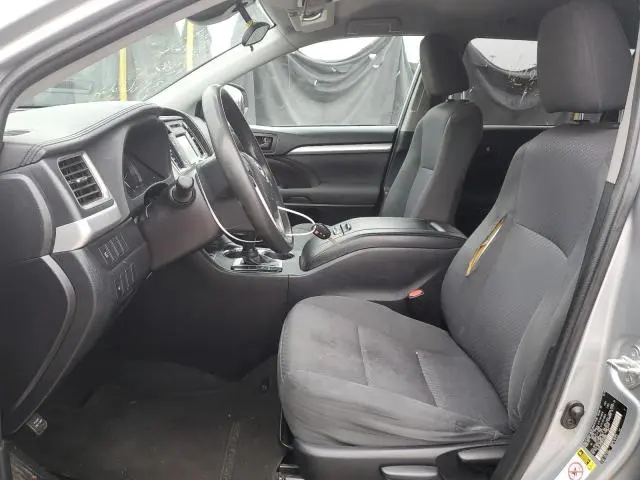 2019 TOYOTA HIGHLANDER LE  