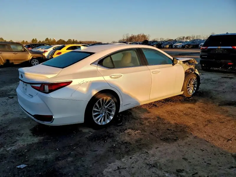 2021 LEXUS ES 300H LUXURY  