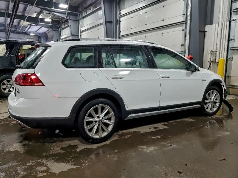 2017 VOLKSWAGEN GOLF ALLTRACK S  