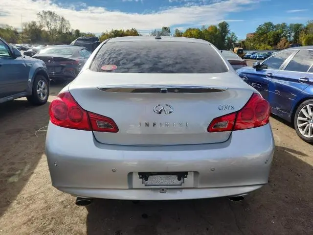 2013 INFINITI G37   