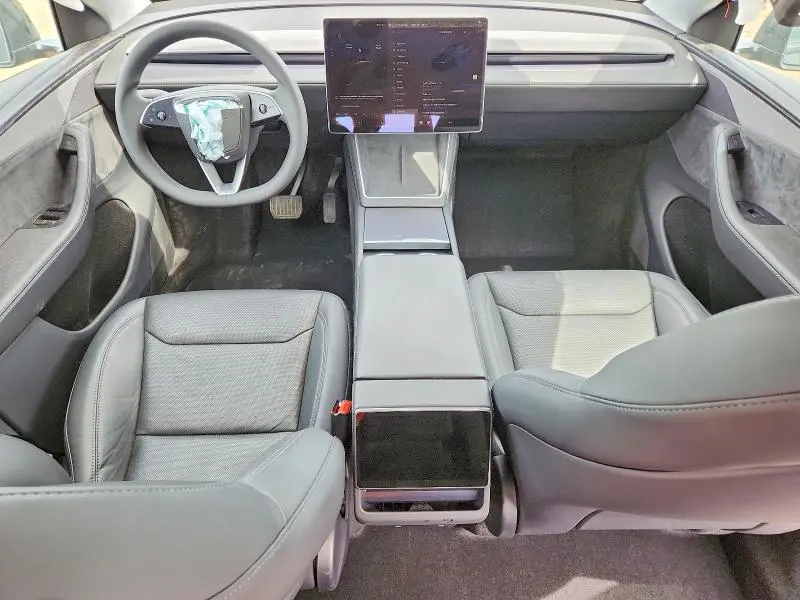 2026 TESLA MODEL Y   
