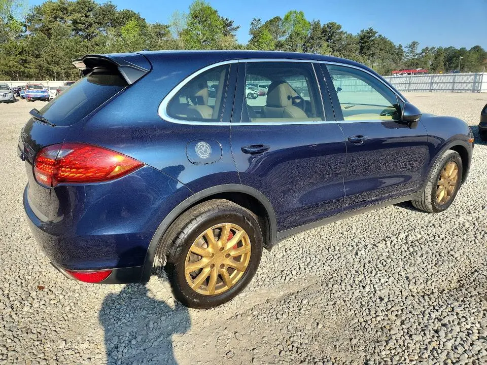 2011 PORSCHE CAYENNE   