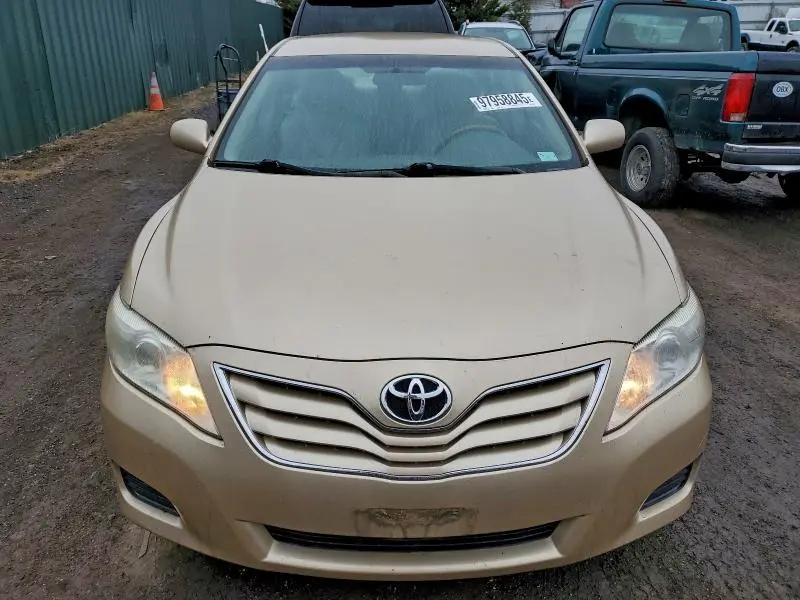 2011 TOYOTA CAMRY BASE  