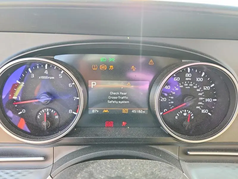 2024 KIA CARNIVAL LX  