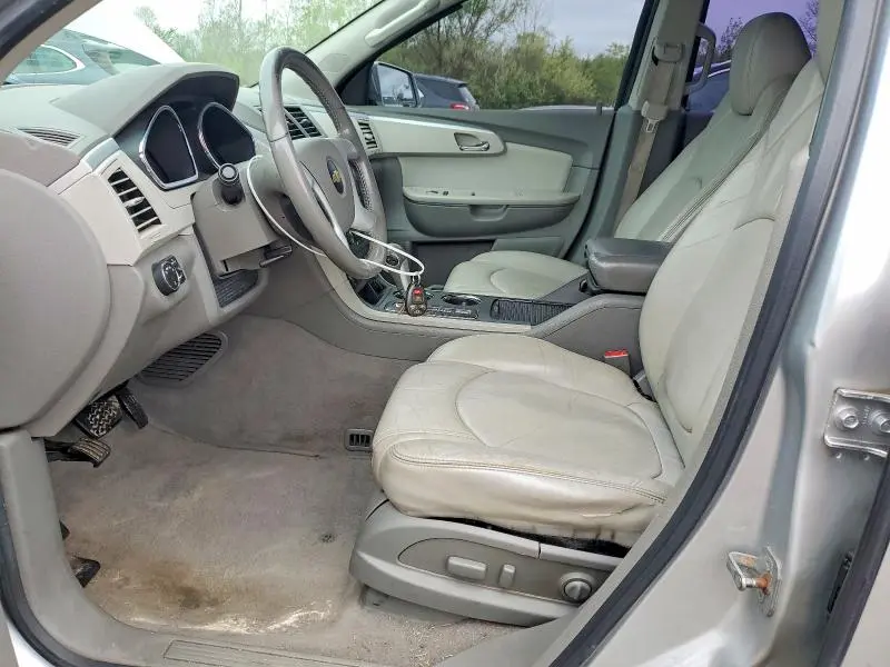 2012 CHEVROLET TRAVERSE LT  