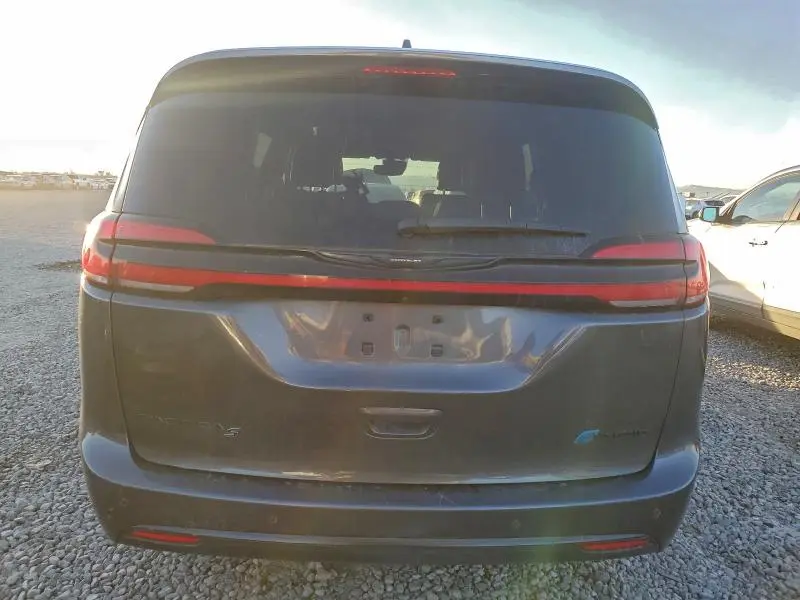 2022 CHRYSLER PACIFICA HYBRID LIMITED  