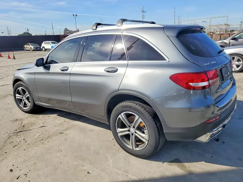 2017 MERCEDES-BENZ GLC 300  
