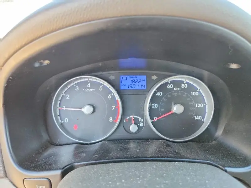 2011 HYUNDAI ACCENT GLS  