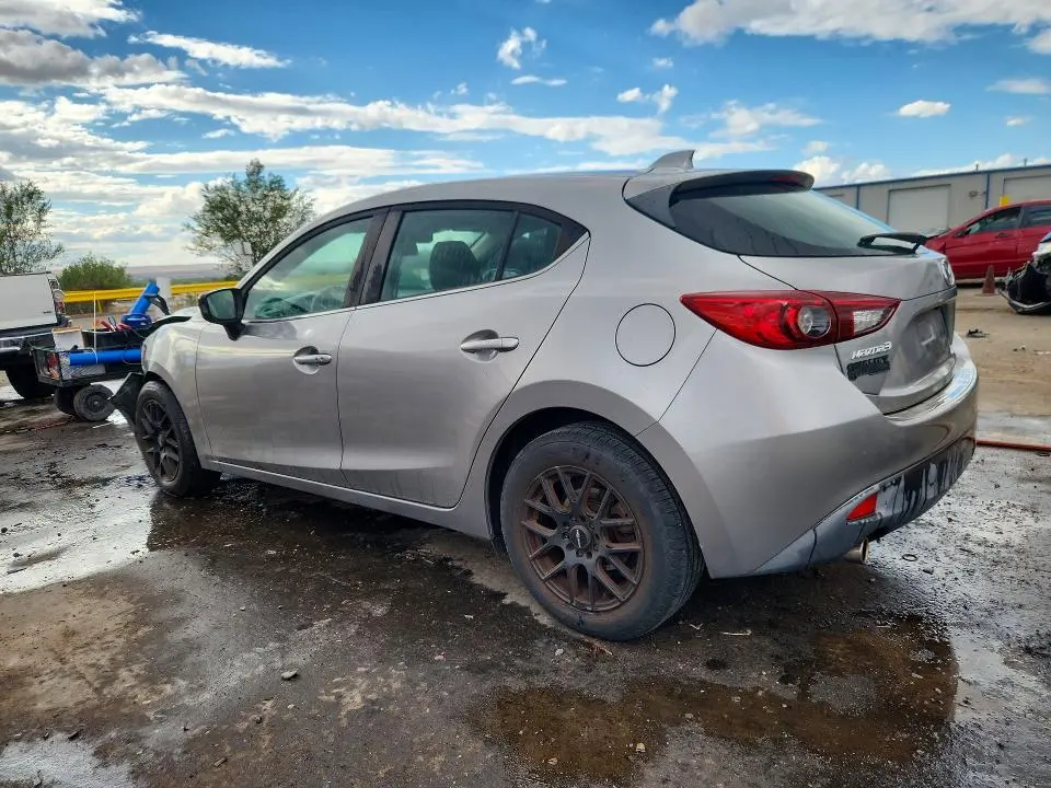 2016 MAZDA 3 TOURING  