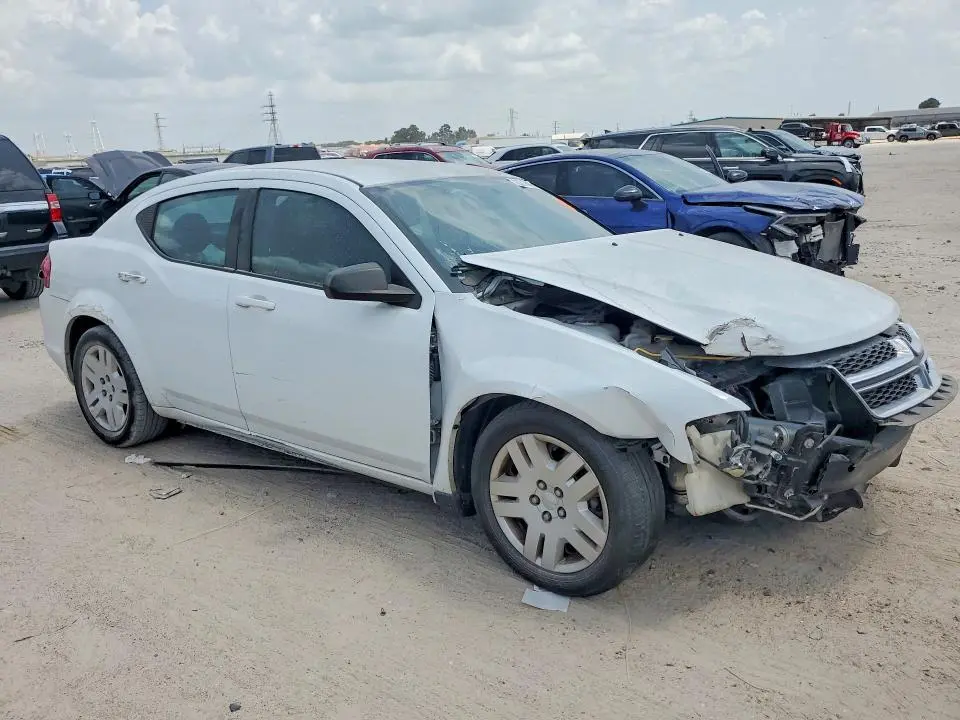 2014 DODGE AVENGER SE  