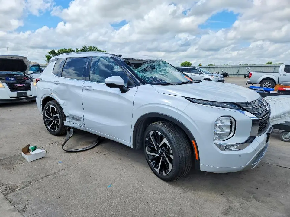 2024 MITSUBISHI OUTLANDER SEL  