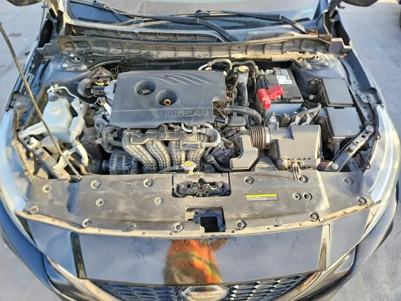 2019 NISSAN ALTIMA SR  
