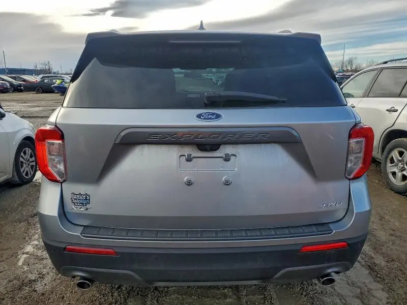 2021 FORD EXPLORER XLT  