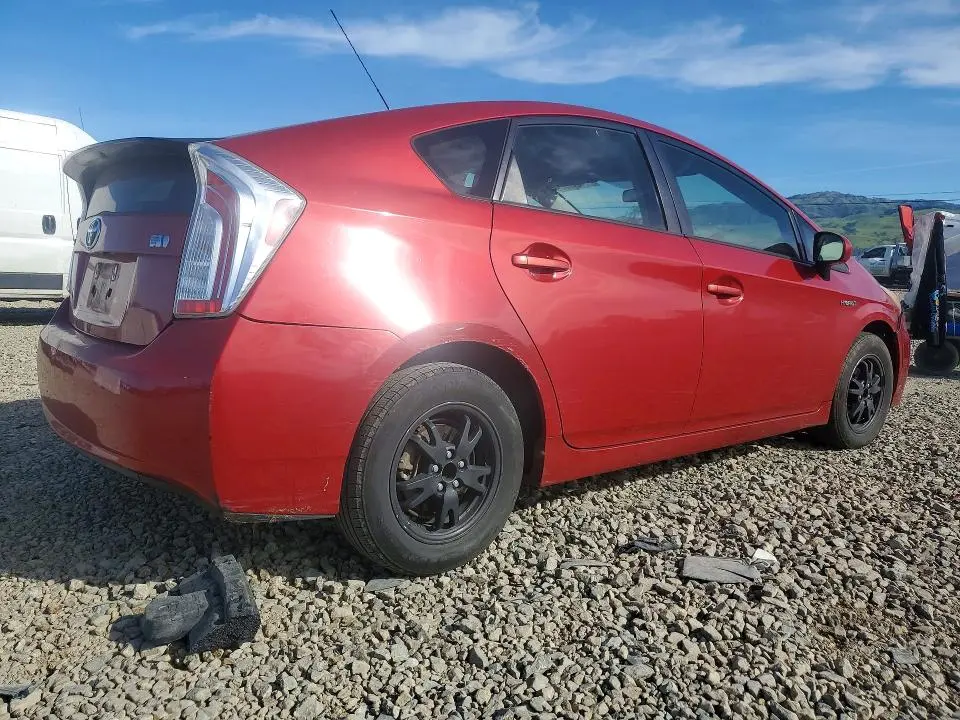 2013 TOYOTA PRIUS TWO  