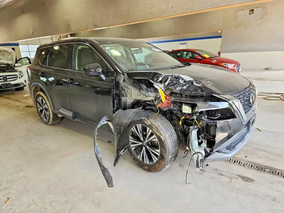 2021 NISSAN ROGUE SV  