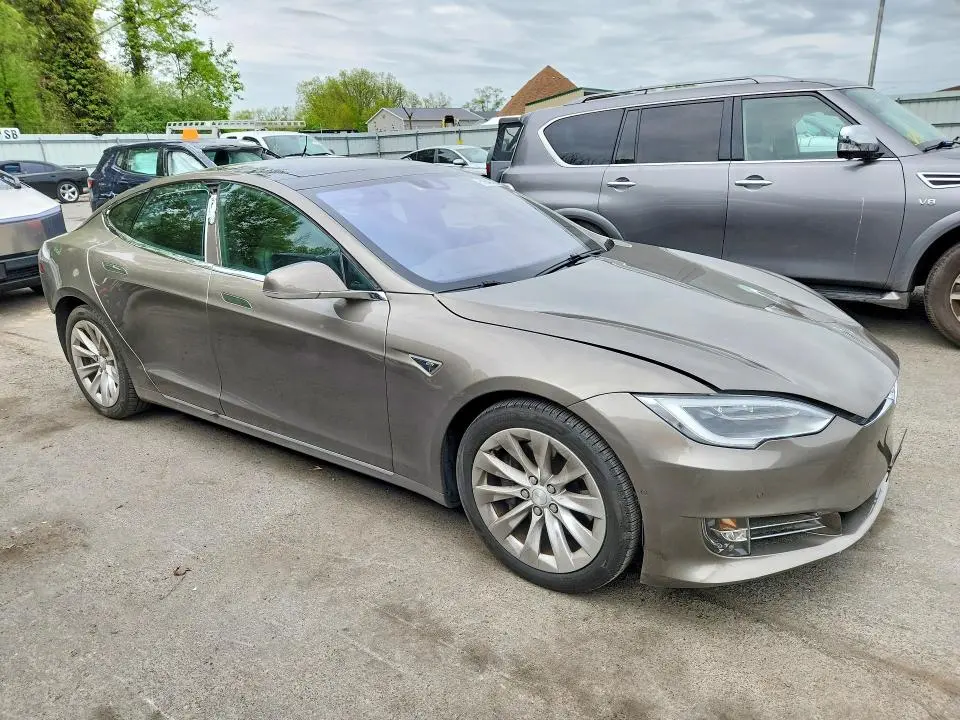 2016 TESLA MODEL S   