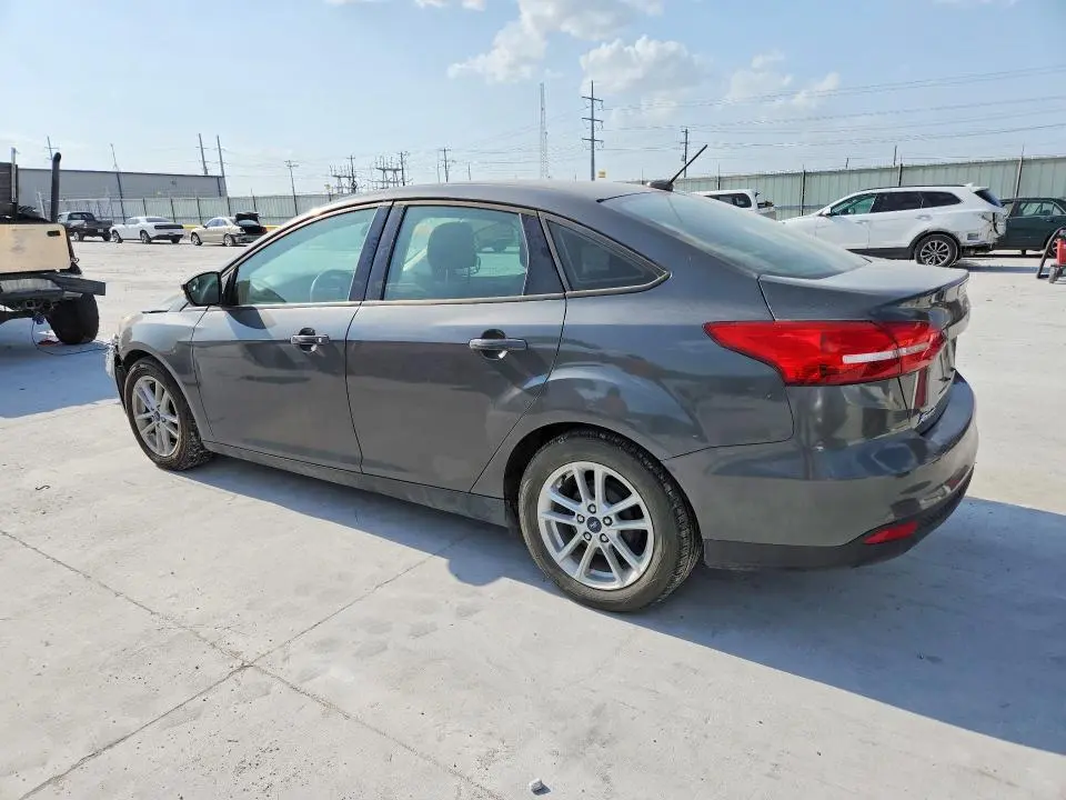 2017 FORD FOCUS SE  