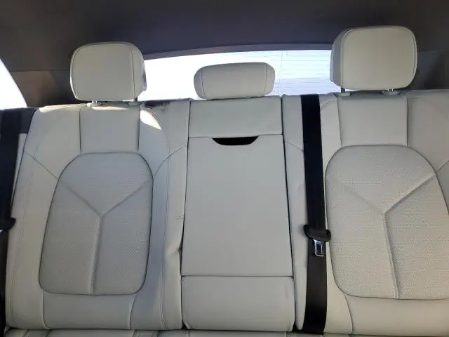 2021 PORSCHE MACAN S  