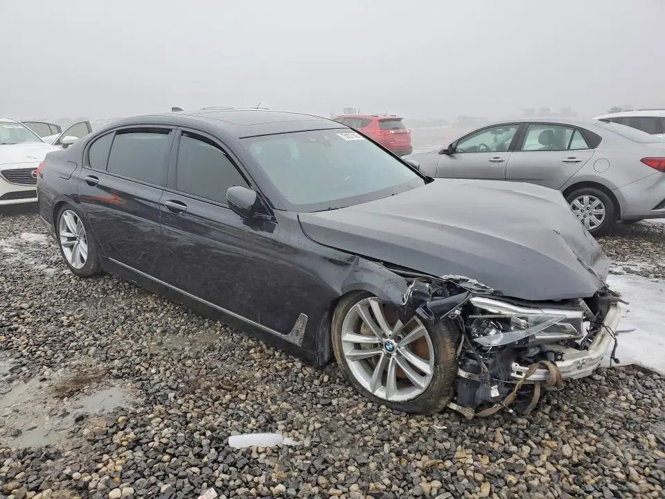 2018 BMW 750 XI  