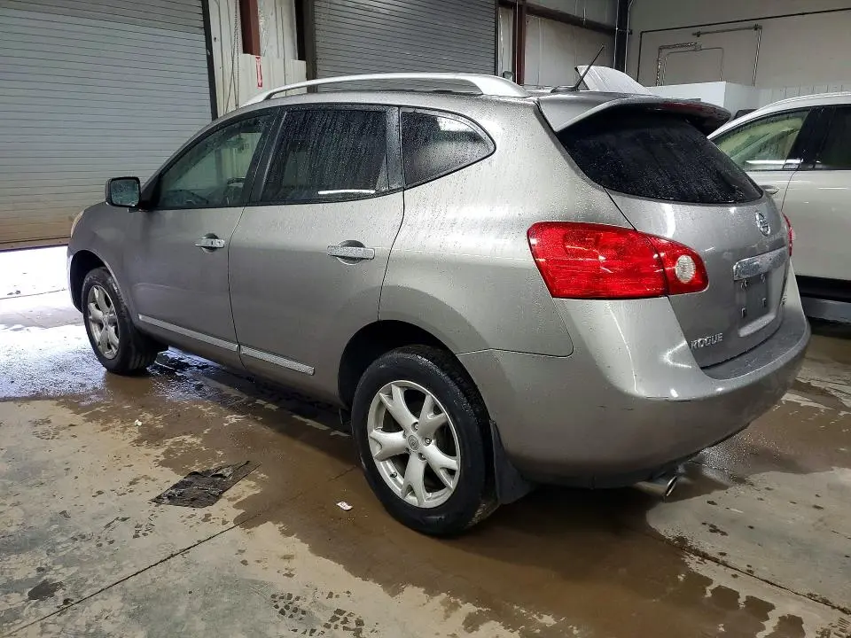 2011 NISSAN ROGUE S  