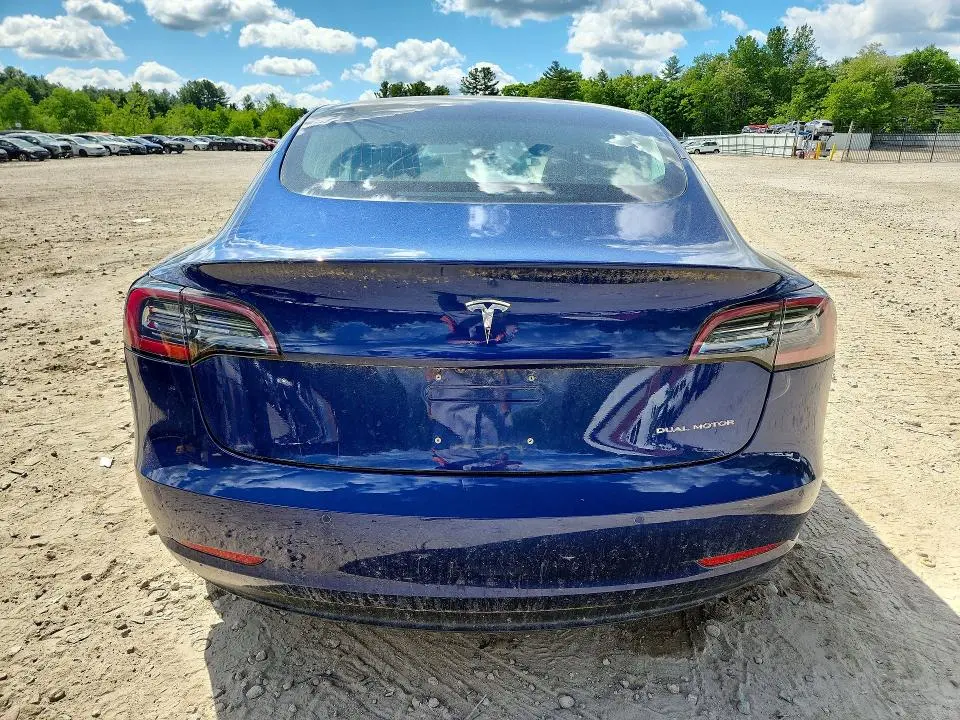 2018 TESLA MODEL 3   