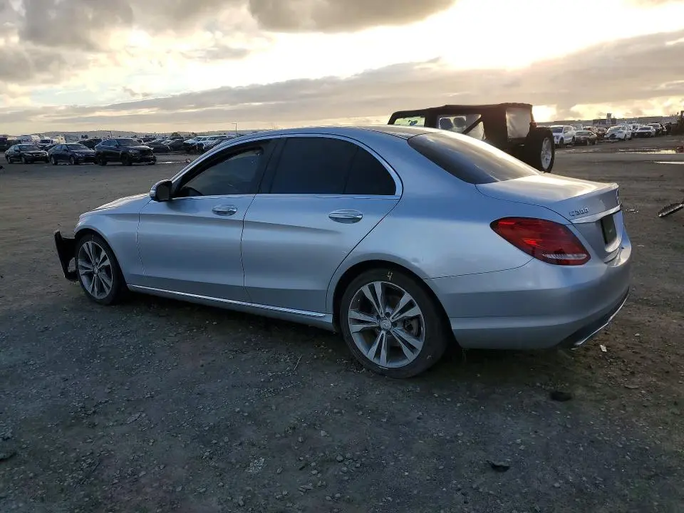 2015 MERCEDES-BENZ C 300  