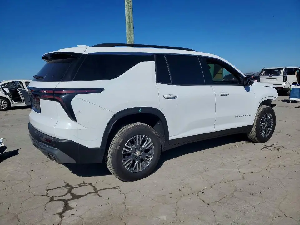 2025 CHEVROLET TRAVERSE LT  