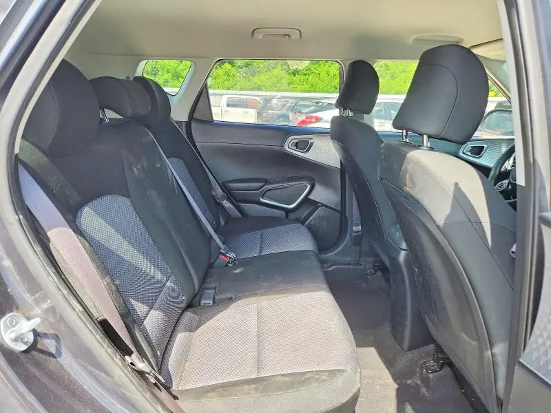 2021 KIA SOUL LX  
