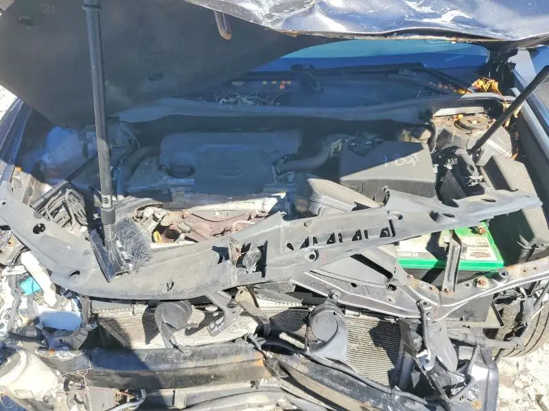 2013 TOYOTA CAMRY LE  
