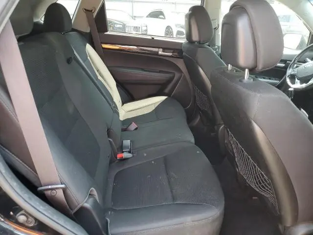 2015 KIA SORENTO LX  