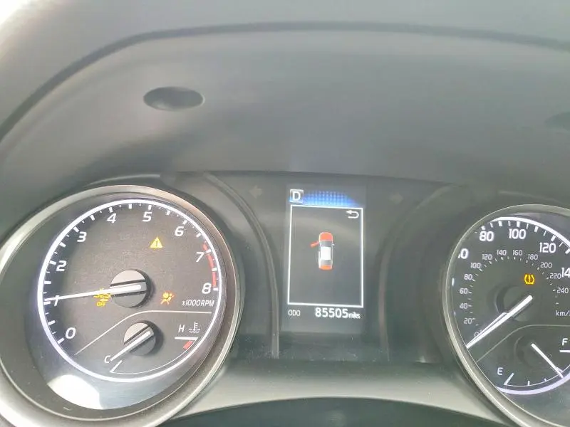 2021 TOYOTA CAMRY SE  