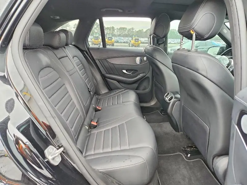 2020 MERCEDES-BENZ GLC 300  