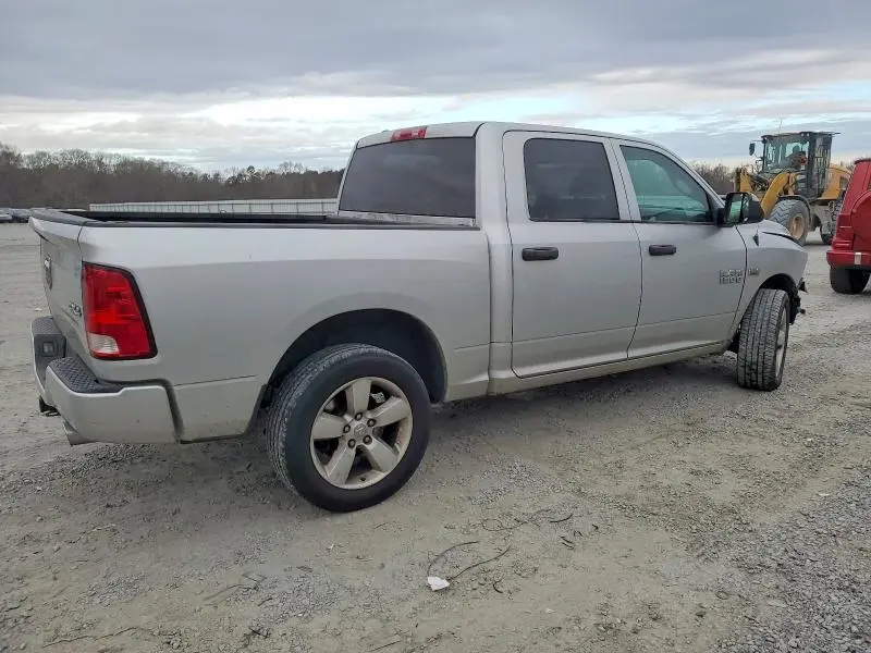 2014 RAM 1500 ST  