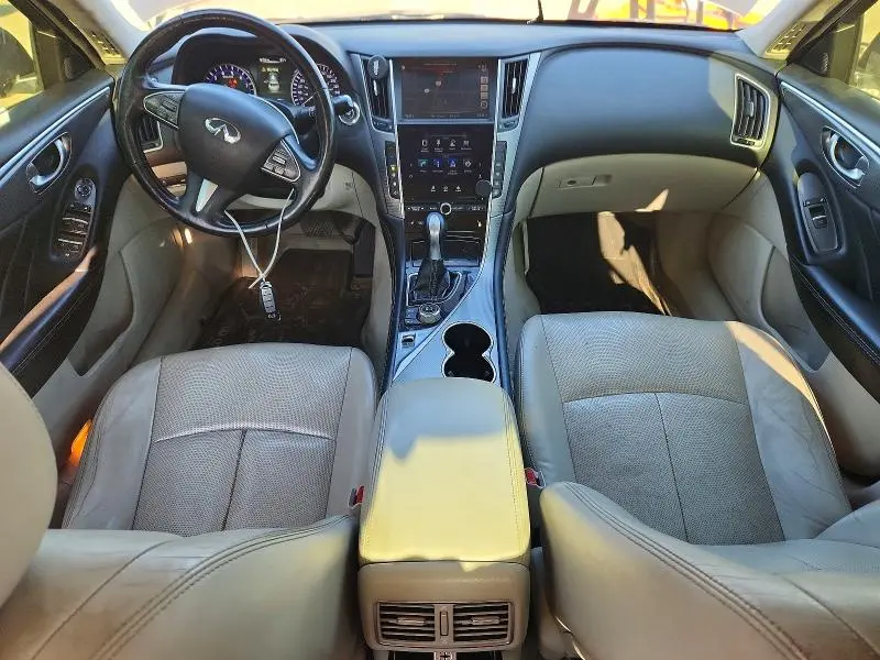 2015 INFINITI Q50 BASE  
