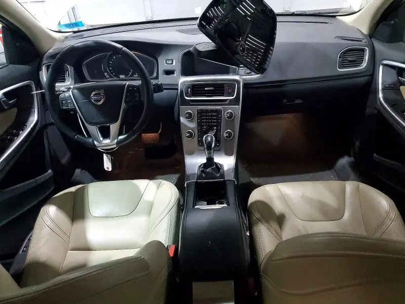 2018 VOLVO S60 PLATINUM  