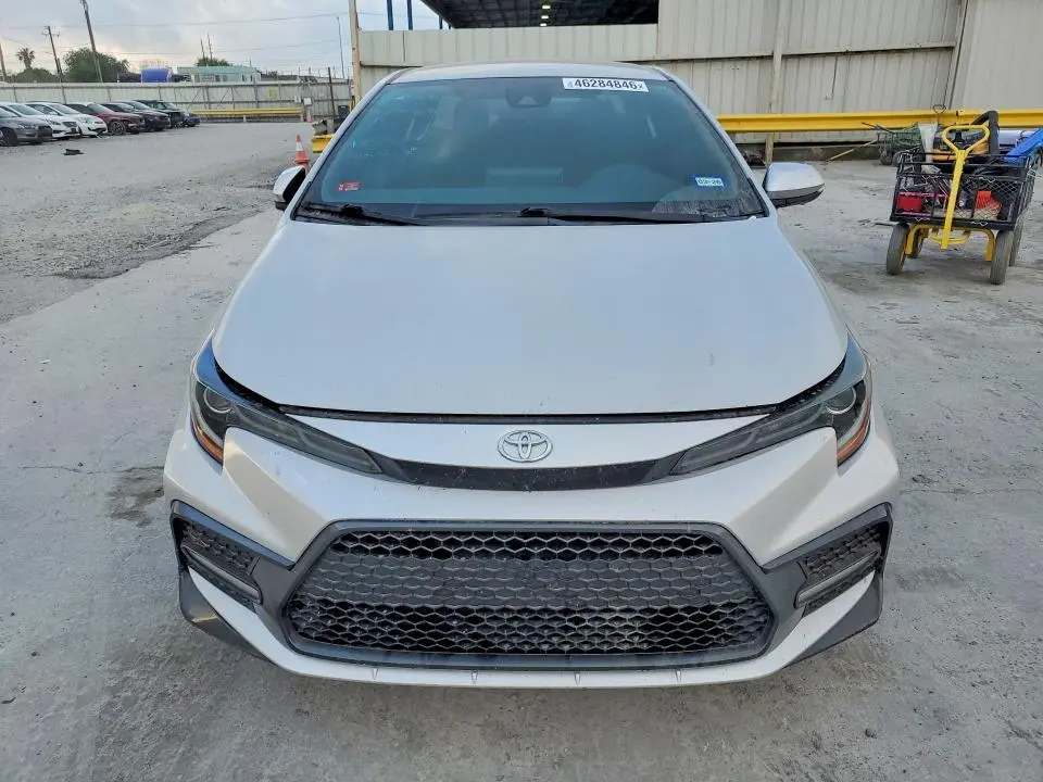 2021 TOYOTA COROLLA SE  
