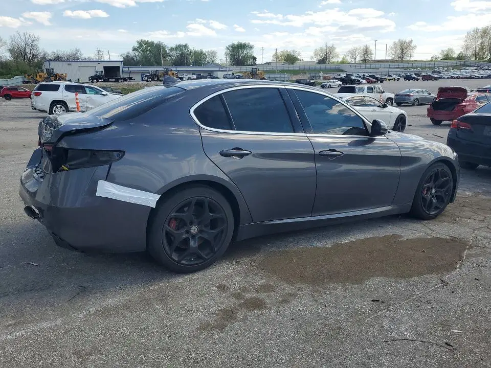 2019 ALFA ROMEO GIULIA   