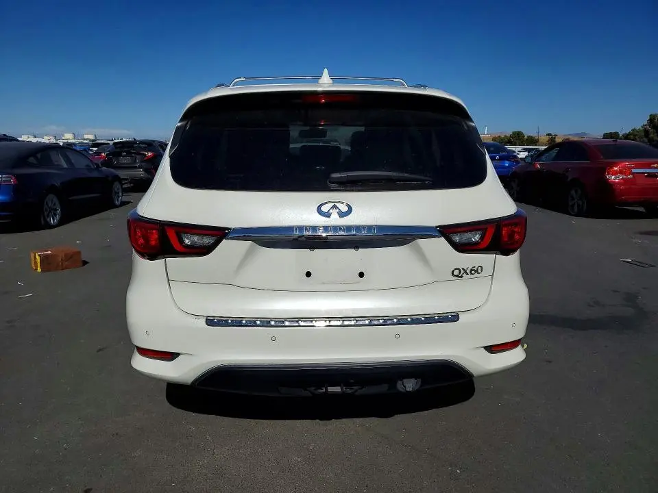 2019 INFINITI QX60 LUXE  