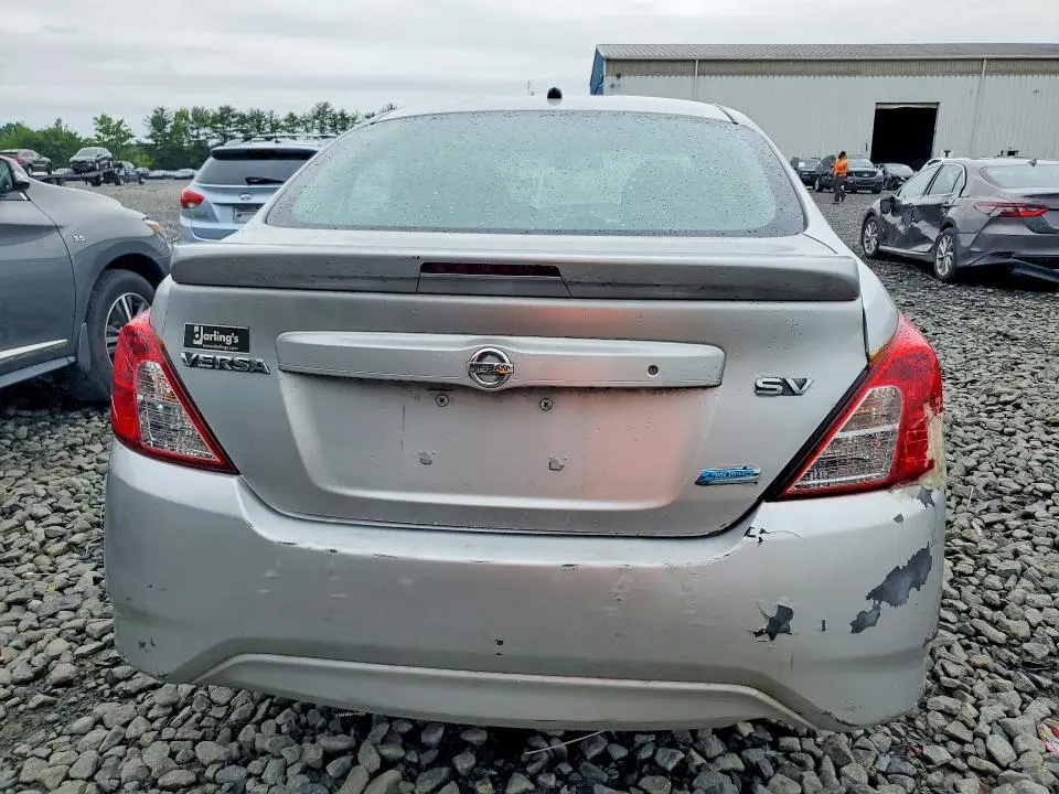 2015 NISSAN VERSA 1.6 SV  
