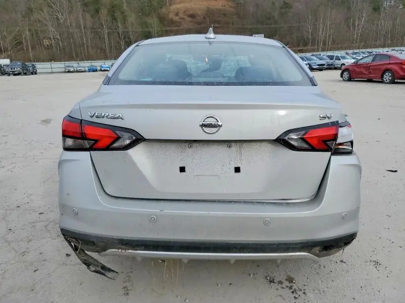 2020 NISSAN VERSA SV  