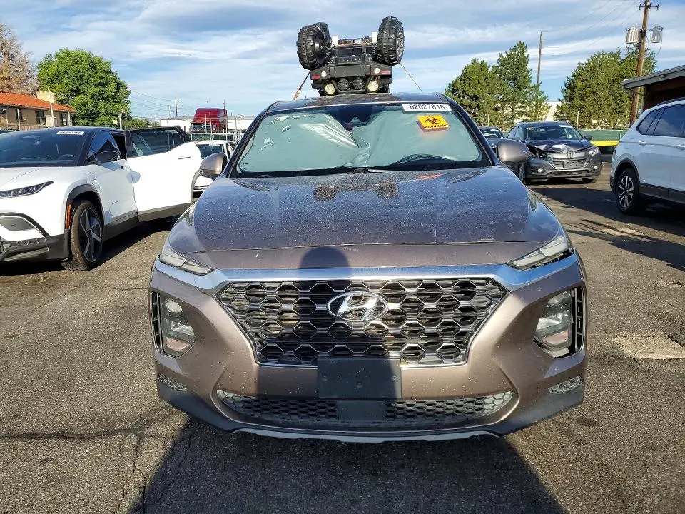 2019 HYUNDAI SANTA FE SE  