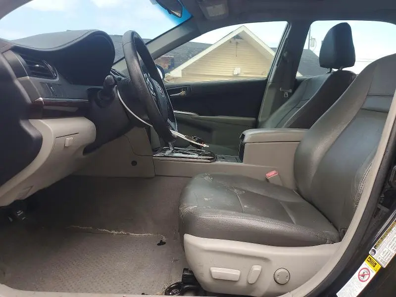 2014 TOYOTA CAMRY XLE  
