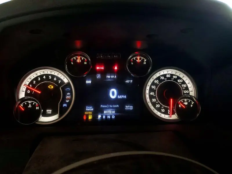 2017 RAM 1500 SLT  